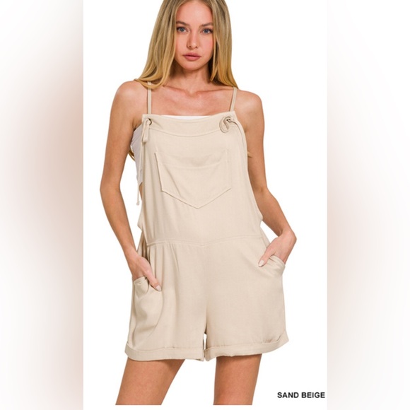 NWT ZENANA RAYON WOVEN ROMPER WITH TIE KNOT STRAP - Picture 2 of 2